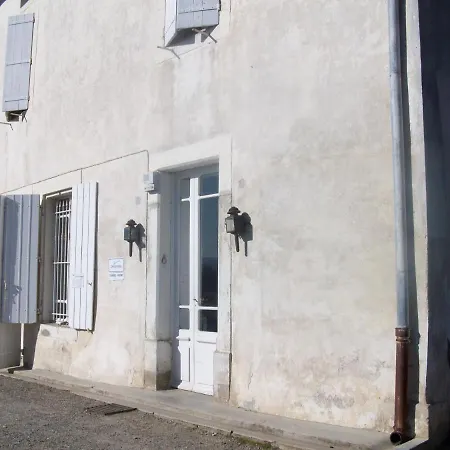 Le Domaine Du Chapitre Bed & Breakfast 2*